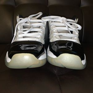 Jordan 11 Concord Low 5.5 Men’s (boys)